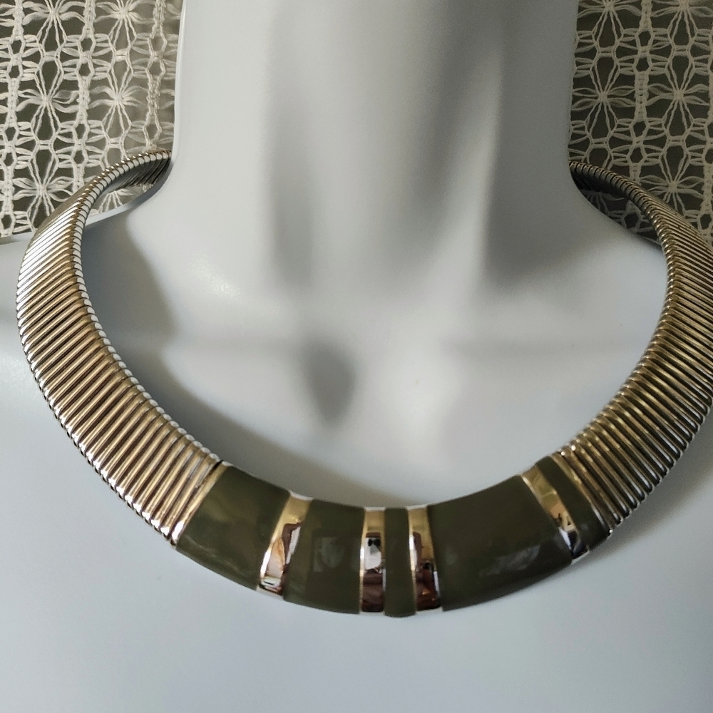 Monet Necklace - Picture 5 of 8
